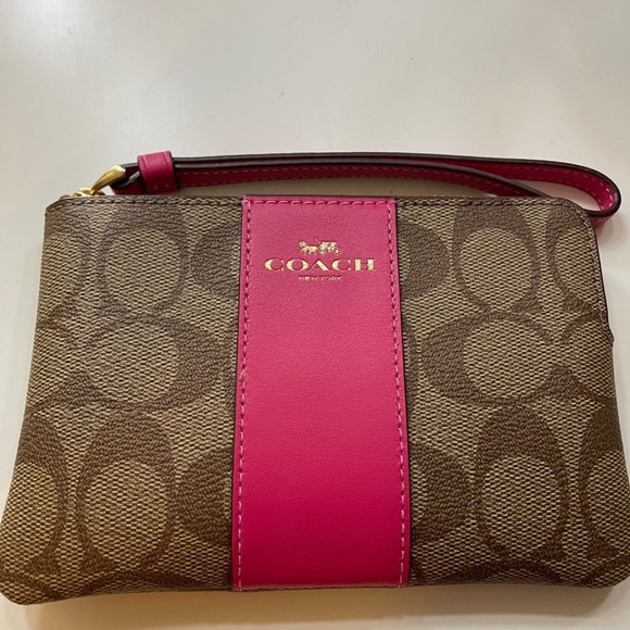 Coach bundle - Picture 2 of 3